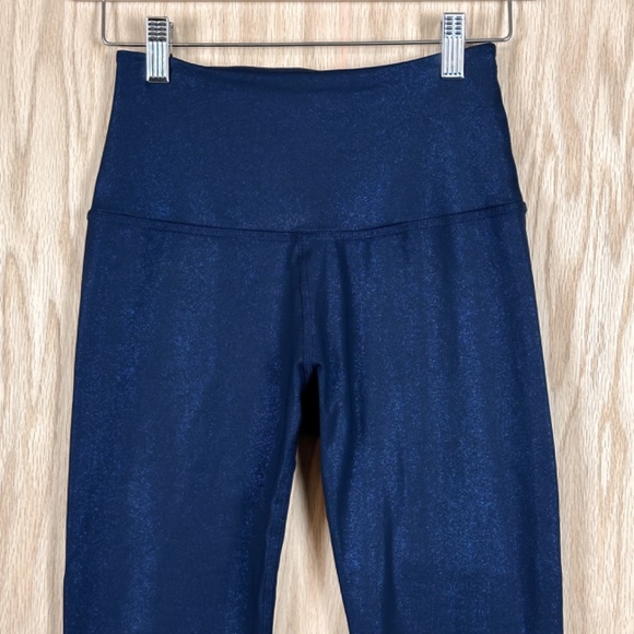 Beyond Yoga Twinkle High Waisted 7/8 Yoga Leggings in Nocturnal Navy Twinkle S - Picture 4 of 11